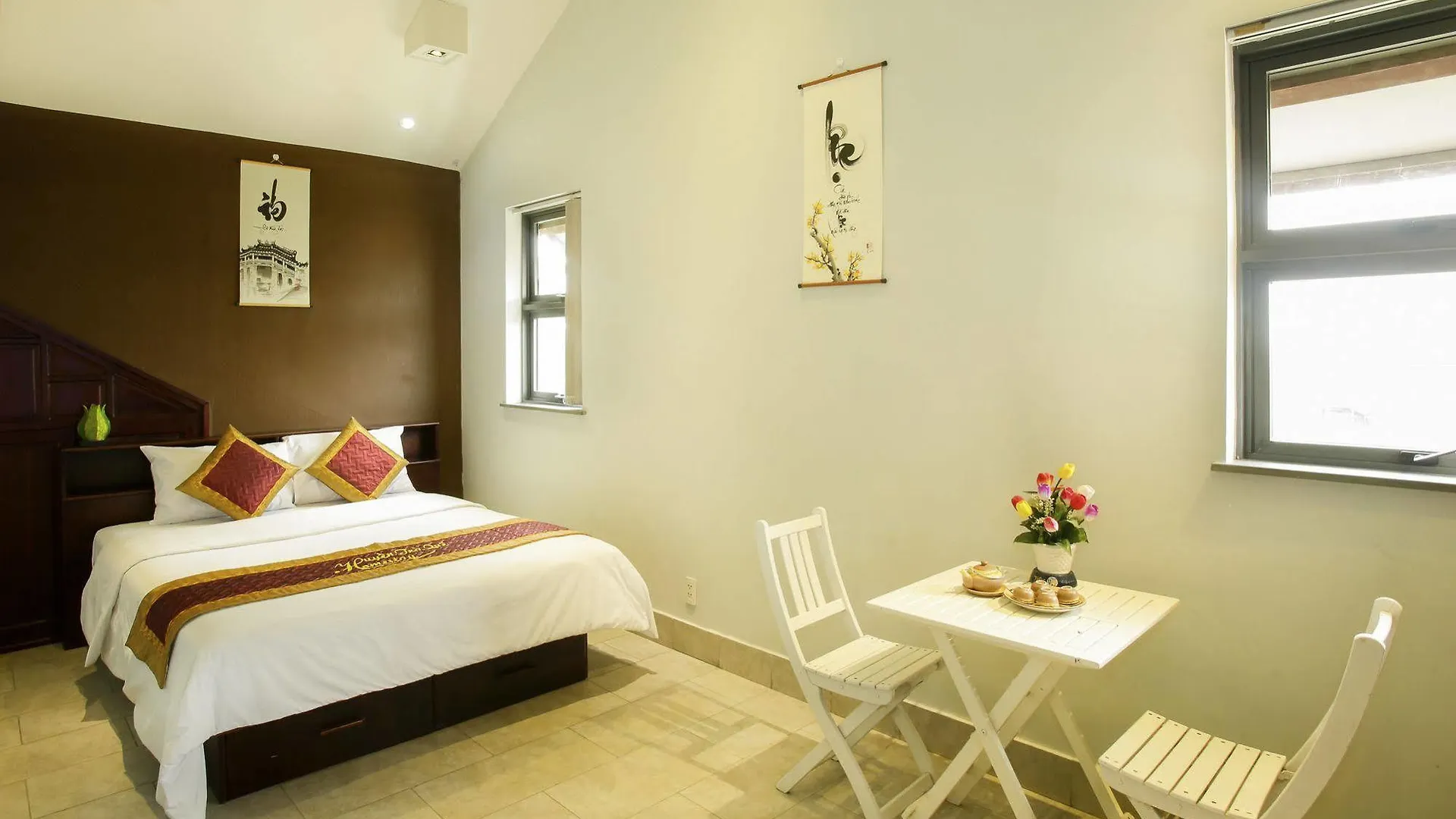 מלון הוי אן Huyen Tra Que Homestay